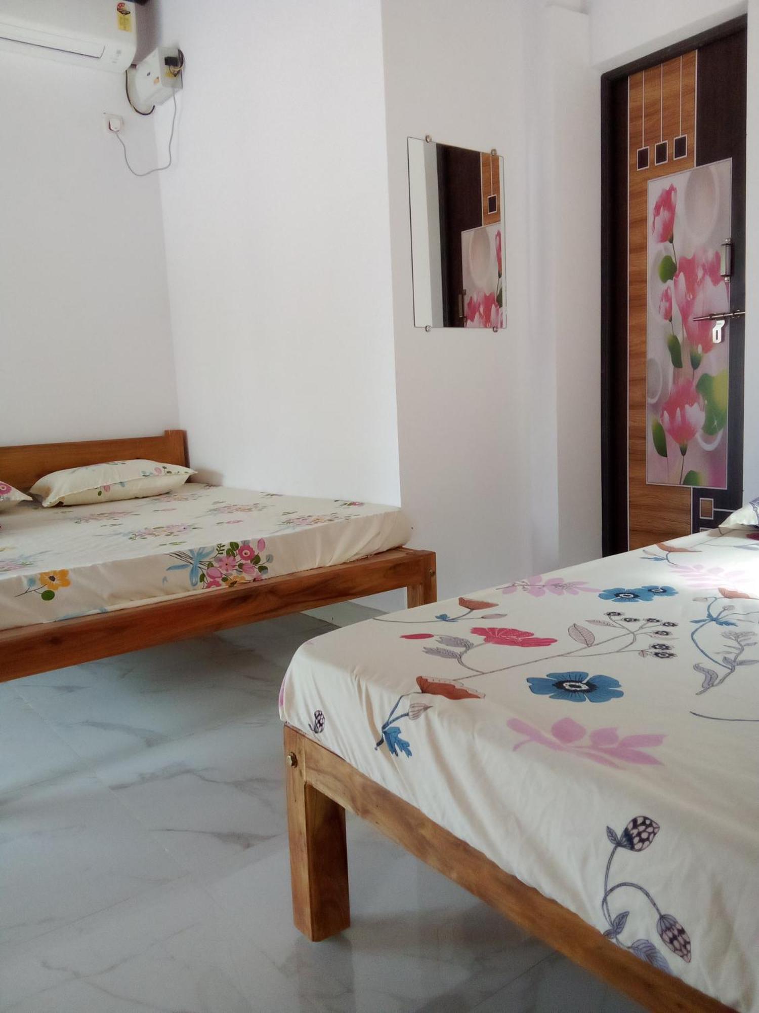 Gajananstay Beach Facing Rooms Gokarna Гокарна Екстер'єр фото